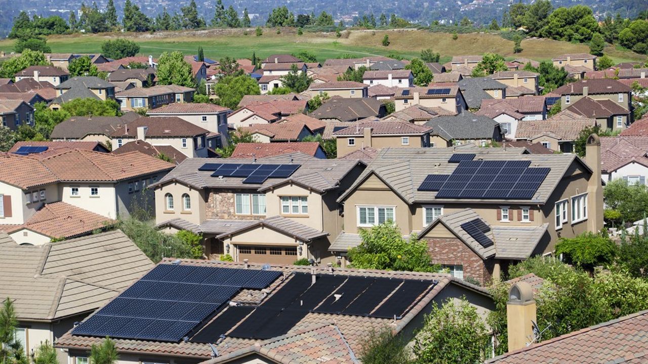 Quasi-inexistante il y a dix ans en Californie, l'énergie solaire est aujourd'hui l'un des piliers du plan à 100 % d'électricité verte en 2045.