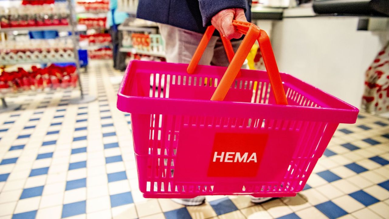 Les créanciers de HEMA ont pris le contrôle du distributeur au milliardaire Marcel Boekhoorn, l'été dernier, avant de le revendre à une chaîne de supermarchés.