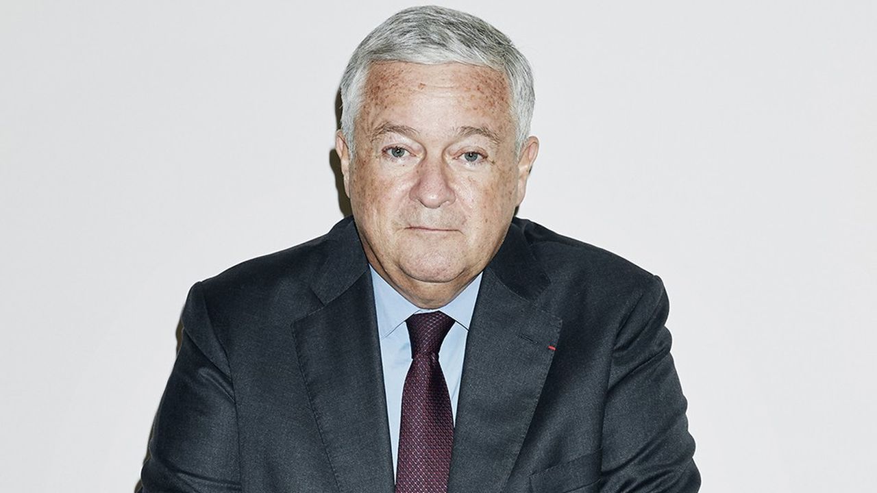 Jean-Marie Messier, photographié, le 12 janvier 2021 à Paris, au siège de la banque d'affaires Messier & Partners.