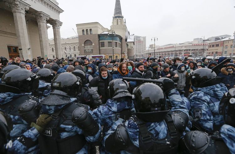 Manifestations pro-Navalny en Russie : plus de 4400 interpellations