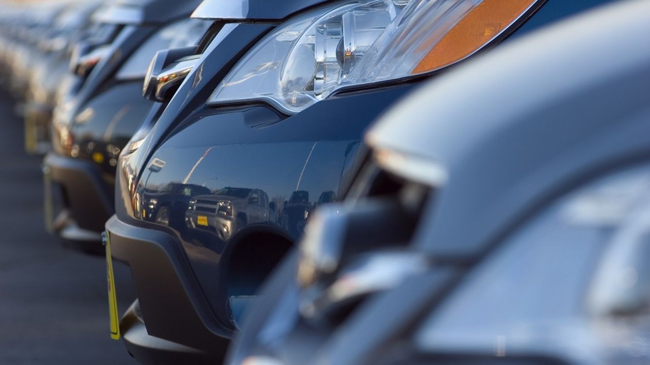 Selon les chiffres de AAA Data, les ventes de voitures électriques ont baissé de 41 % par rapport à janvier 2020. Les motorisations hybrides ont elles doublé sur la même période.
