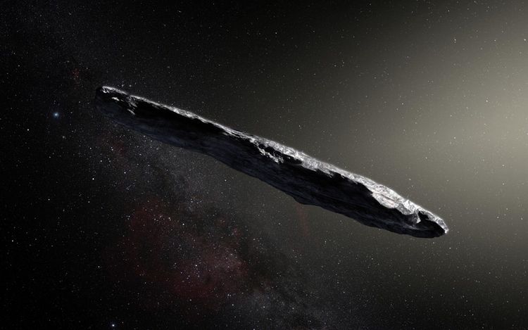Oumuamua, un objet en forme de cigare qui a traversé notre système solaire en octobre 2017.