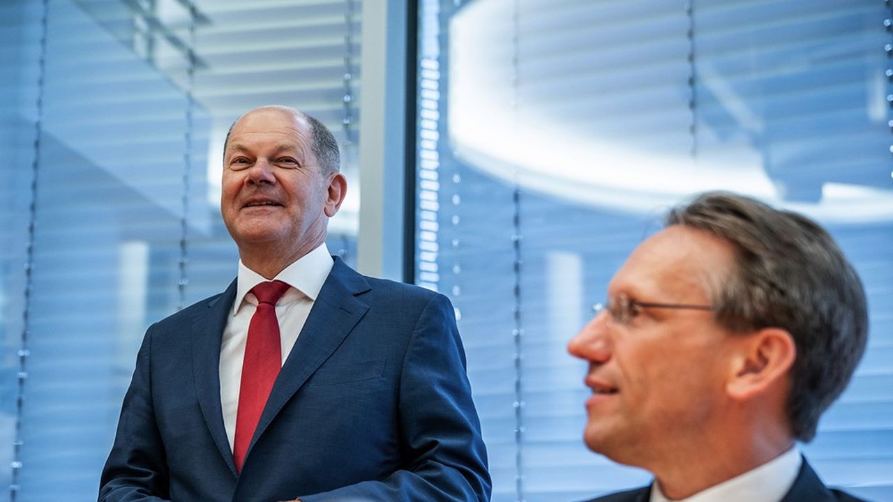 Le ministre des finances Olaf Scholz et son secrétaire d'Etat Jörg Kukies ont donné le top départ d'une profonde réforme de la BaFin.