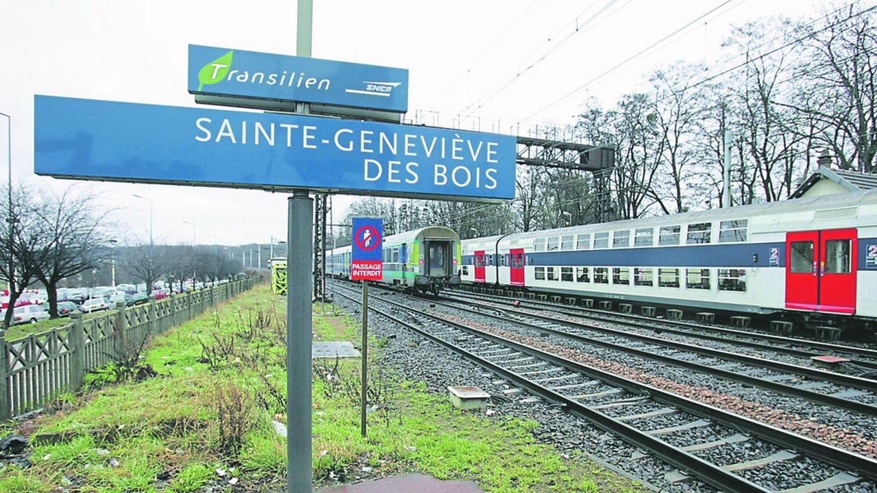 La gare de Sainte-Geneviève-des-Bois compte environ 7.200 voyageurs par jour.