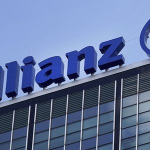 Allianz reste prudent pour l'avenir face au risque de troisième vague de Covid-19 et des marchés financiers « excessivement » euphoriques.