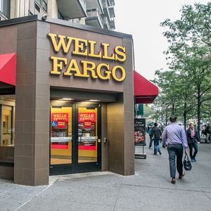 Wells Fargo conservera 9,9 % du capital de sa filiale de gestion qui changera de nom lors de sa cession effective, prévue au second semestre.