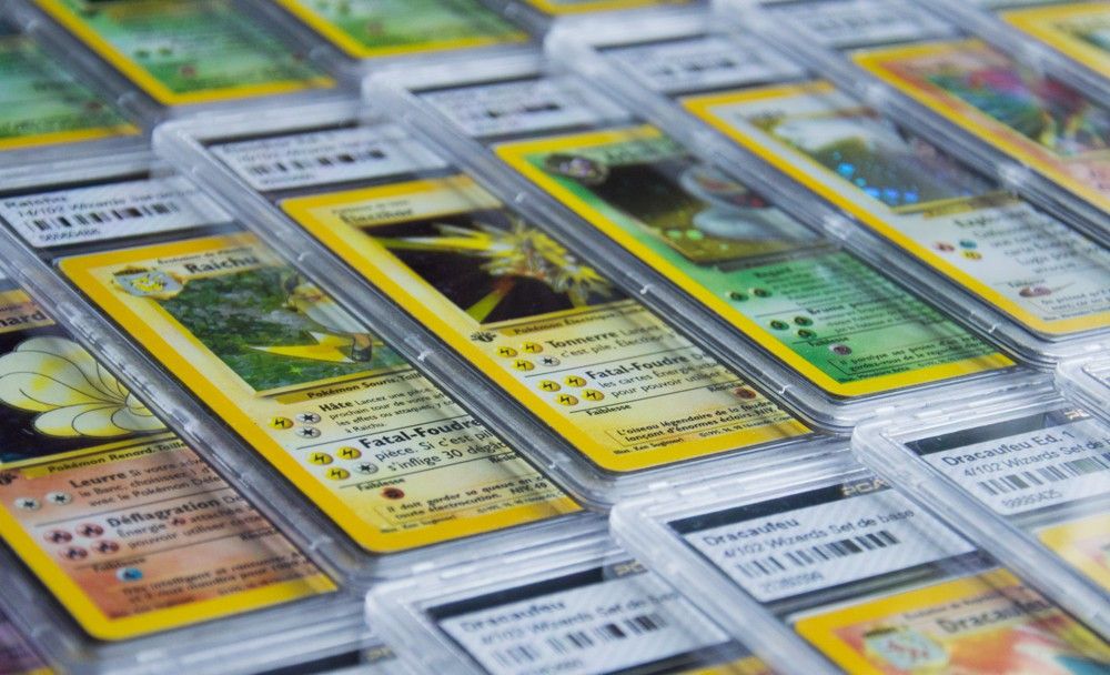 Pokémon : une carte dracaufeu vendue 418.000 euros, un nouveau