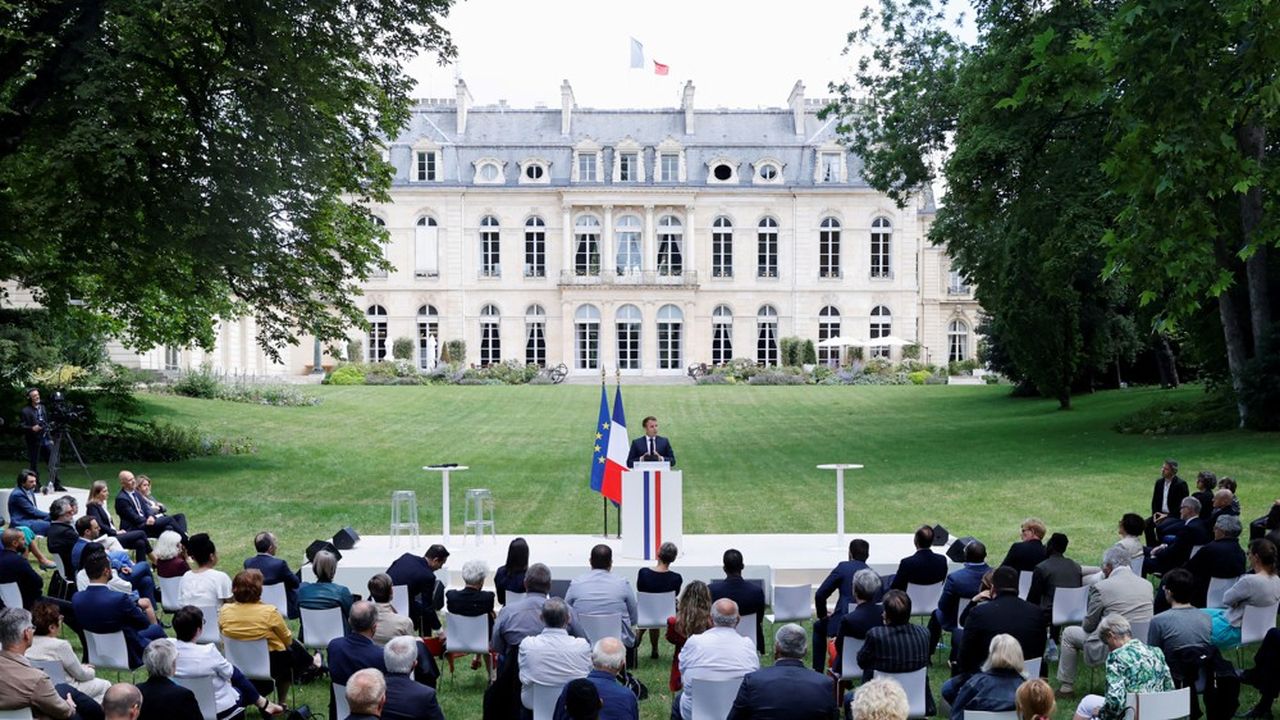 En juin 2020, les membres de la Convention citoyenne pour le climat ont remis à Emmanuel Macron leurs propositions de mesures pour faire baisser les émissions de gaz à effet de serre de la France.