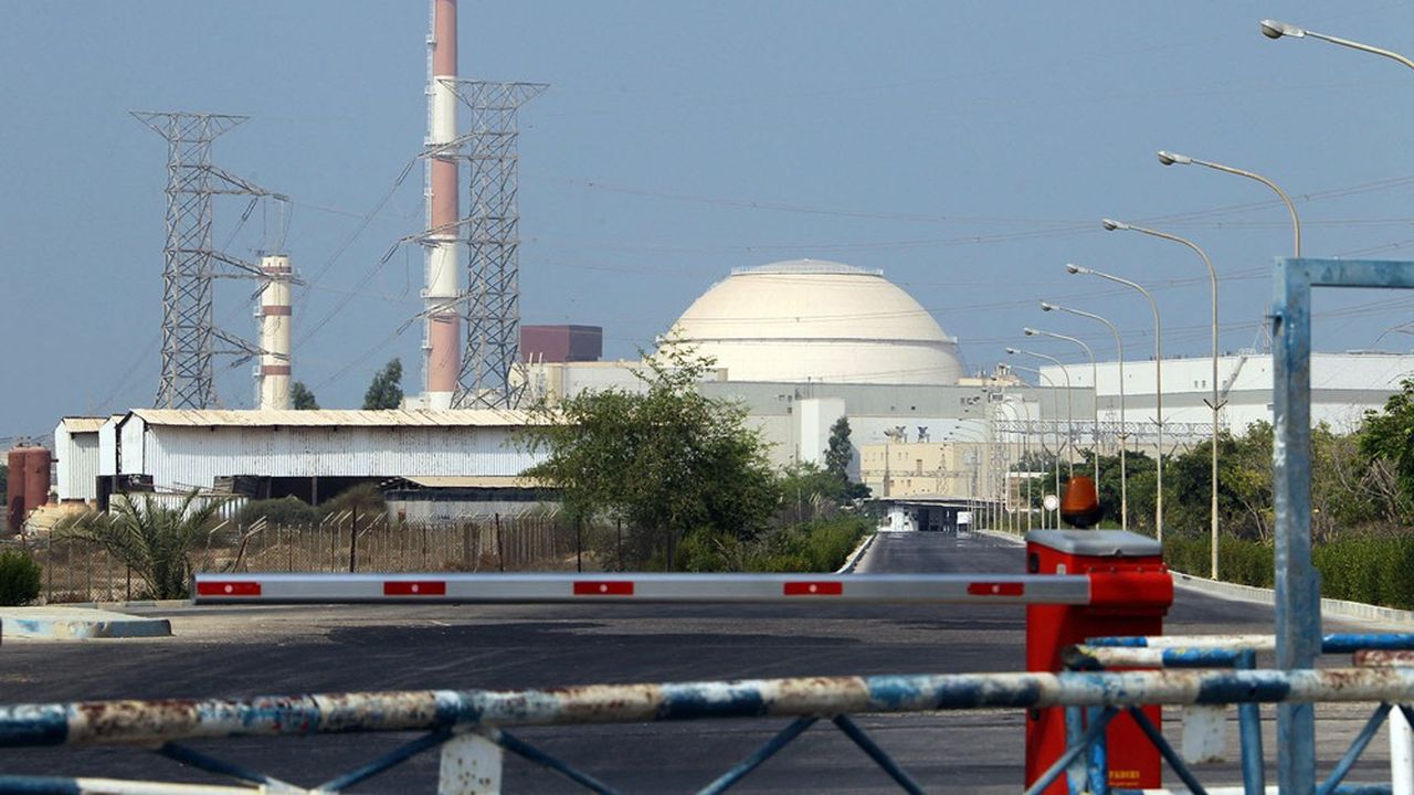 La centrale nucléaire de Boushehr, à 1.200 km de Téhéran, est le site central du programme de nucléaire civil de l'Iran, soupçonné de cacher un programme de production d'armes nucléaires.