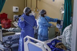 Unité de soins pour les malades atteints du Covid-19 à l'hôpital de Tembisa en Afrique du Sud, 2 mars 2021.