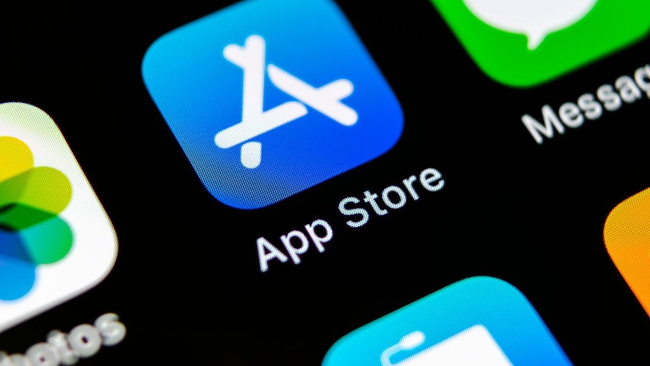 Le téléchargement et l'achat d'applications mobiles sur les appareils Apple ne peuvent se faire que via le magasin de la firme à la pomme.