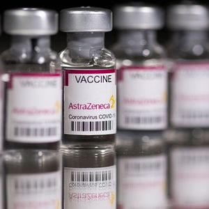 L'Agence européenne du Médicament continue à soutenir le vaccin d'AstraZeneca