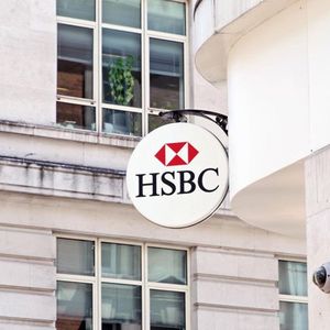 Le réseau de banque de détail de HSBC compte environ 230 agences.
