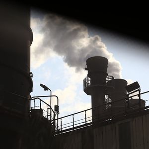 Le géant sidérurgique ArcelorMittal a annoncé mercredi le lancement d'une nouvelle marque, XCarb, pour identifier ses aciers décarbonés