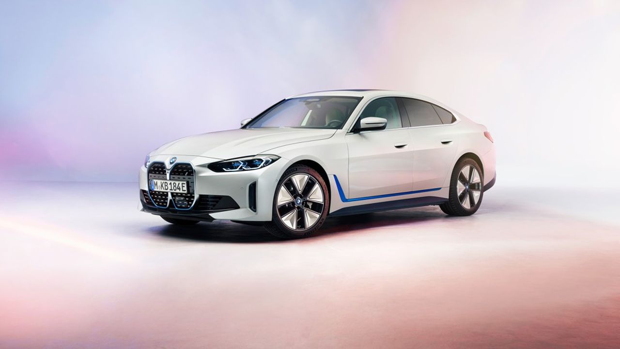 BMW aussi voit grand dans la voiture électrique