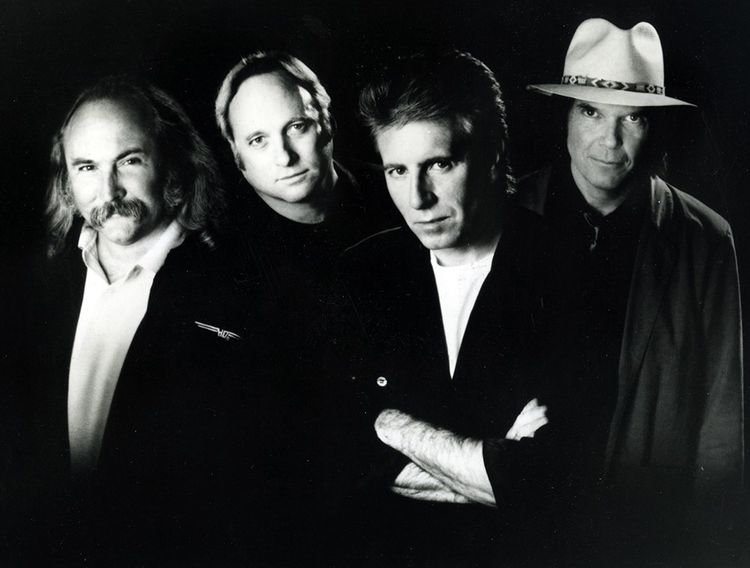 Dave Crosby, Stephen Stills, Graham Nash et Neil Young. Une photo promotionnelle prise en 1995 qui ne dit rien des fâcheries entre les musiciens.