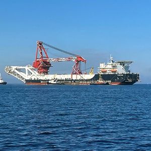 Après le départ fin 2019 de Allseas, société de construction de gazoducs sous-marin suisso-néerlandaise, le navire russe « Fortuna » a pris le relais en mer Baltique.