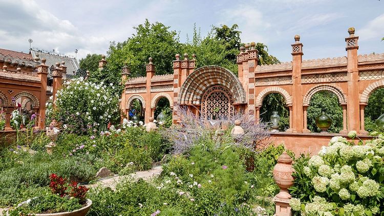 Les Jardins secrets de Vaulx, créés en 1980 par la famille Moumen.