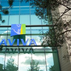 Aviva a cédé ses activités en France au groupe Aéma (chapeautant la Macif) pour 3,2 milliards d'euros.