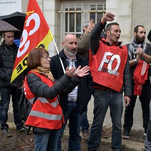 Filiale du Groupe Cahors, l'entreprise de matériel électrique MAEC est sortie le 25 mars d'une grève de neuf jours avec blocage des expéditions.