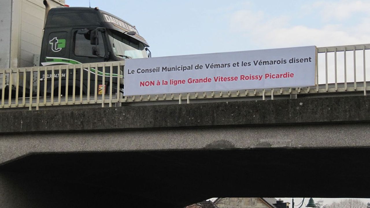 Vémars est l'une des communes du Val-d'Oise les plus touchées par le tracé du projet de nouvelle ligne ferroviaire Roissy-Picardie.