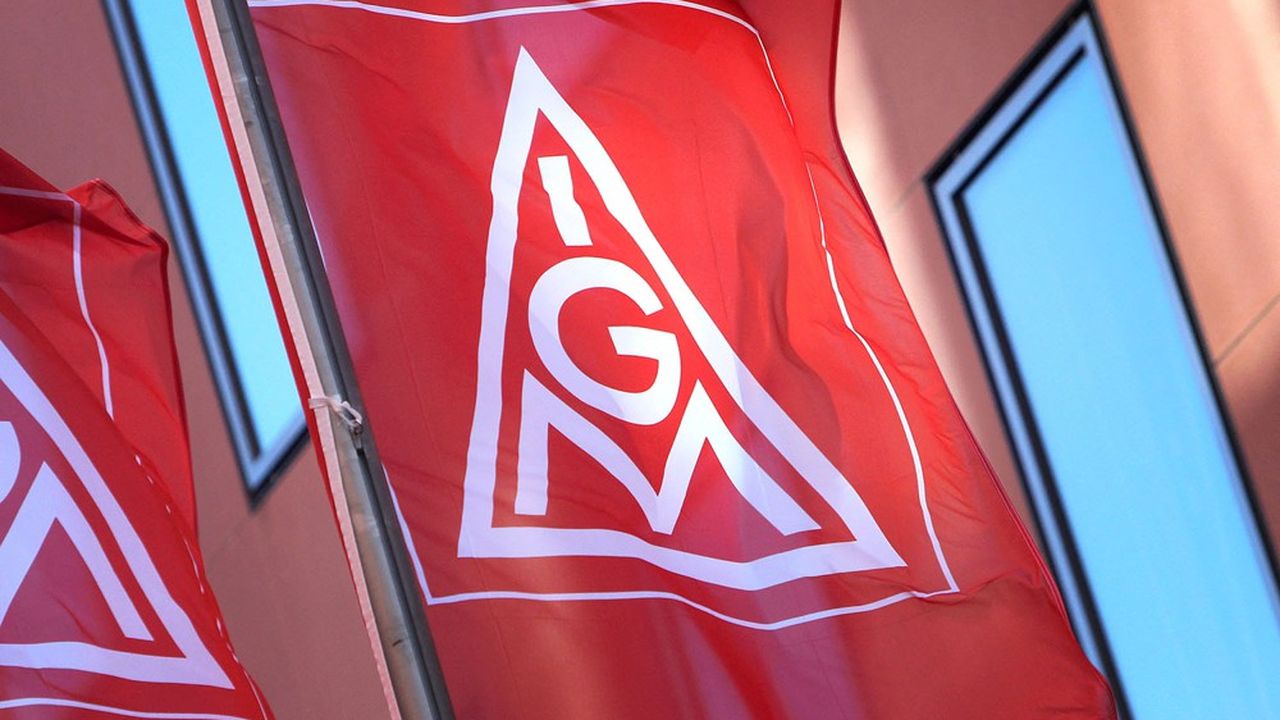 En pleine perte de vitesse, le syndicat allemand de la métallurgie, IG Metall obtient une victoire à l'arraché avec une augmentation de salaire de 2,3 %.
