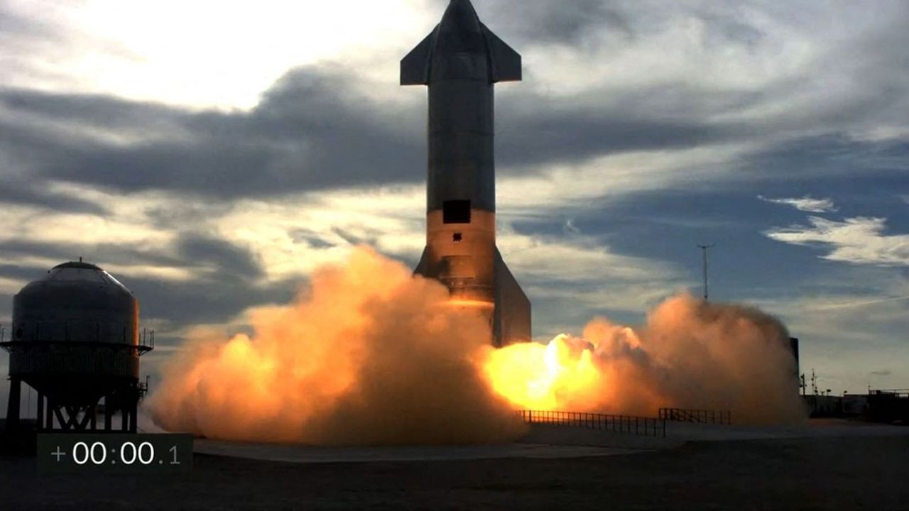 Le précédent prototype SN10, lancé le 3 mars dernier, avait également explosé.