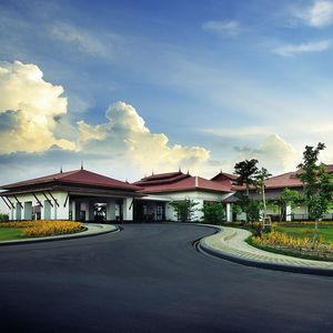 Accor a ouvert son premier hôtel en Birmanie en novembre 2014, un hôtel haut de gamme sous enseigne MGallery (notre photo). Depuis, l'opérateur français y a renforcé sa présence.