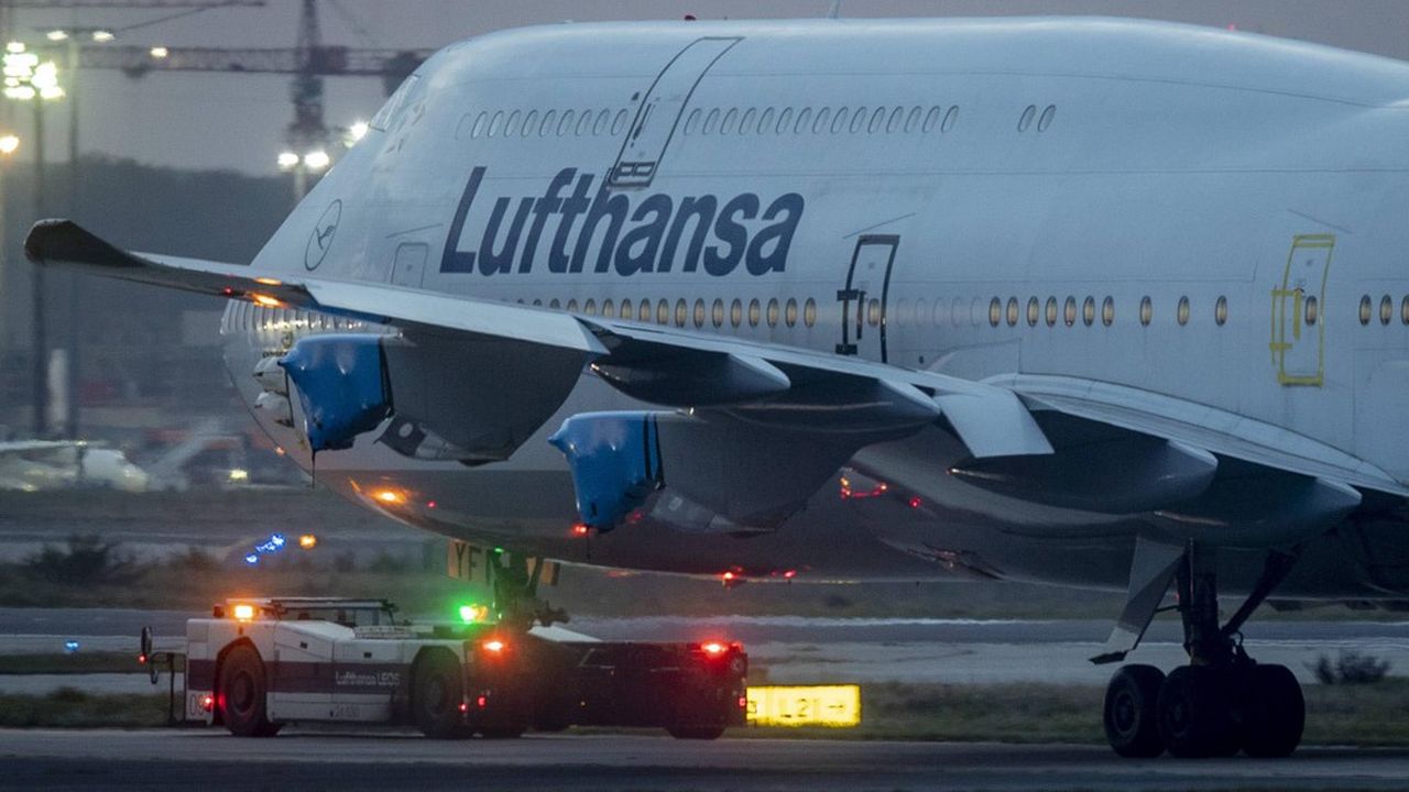 L'allemand Lufthansa, premier groupe aérien européen, s'apprête à proposer une augmentation de capital de 5,5 milliards d'euros lors de son assemblée générale virtuelle le 4 mai.