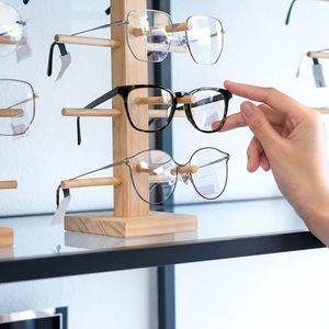 Les opticiens français vendent désormais environ 15 % de leurs lunettes grâce au dispositif 100 % santé.