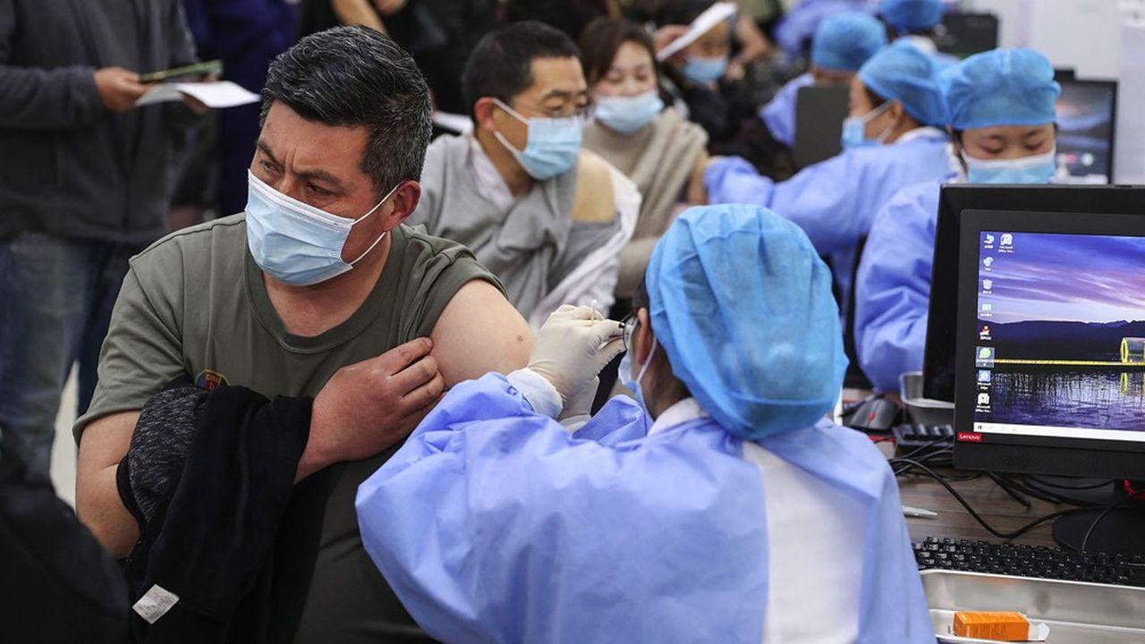 La Chine, qui a pris du retard, tente d'accélérer sa campagne de vaccination.