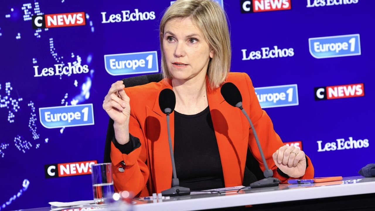 Agnès Pannier-Runacher, ministre déléguée à l'Industrie, estime que la France pourra se passer, quantitativement, « d'un vaccin ou d'un autre » au cours de l'été.