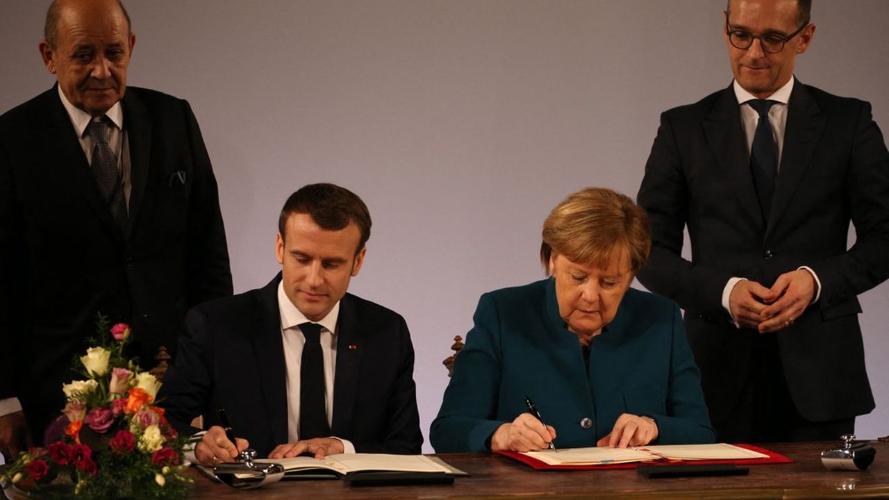 Le 22 janvier 2019, Emmanuel Macron et Angela Merkel (CDU) signaient le traité d'Aix-la-Chapelle dont l'article 12 prévoit la création d'un fonds citoyen franco-allemand.