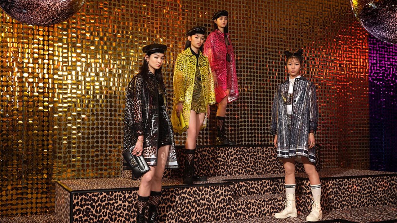 Le défilé automne 2021 de Dior à Shanghai, le 12 avril 2021.