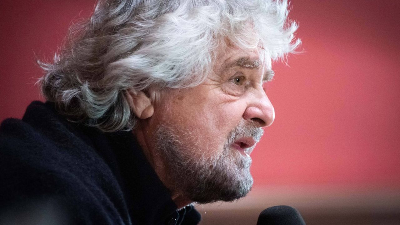 Beppe Grillo, le fondateur du Mouvement des 5 étoiles, a provoqué une tourmente politique en prenant la défense de son fils accusé de viol en réunion.