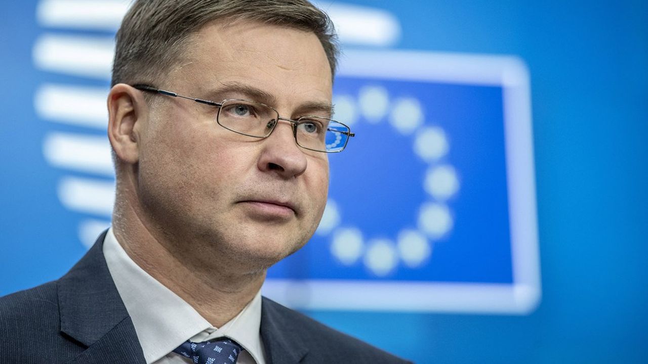 Valdis Dombrovskis, vice-président exécutif de la Commission européenne. Sur fond de « Green deal » et d'attentes croissantes sur la responsabilité sociale des entreprises (RSE), l'Europe entend miser de plus en plus sur la « performance non financière » des entreprises.