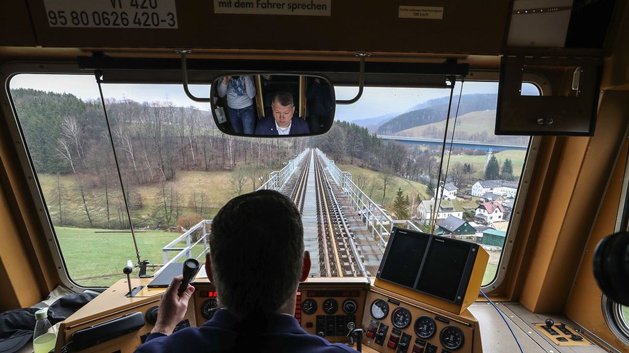 Un train expérimental de Thales sur une ligne allemande. La société explore divers degrés d'automatisation des convois.