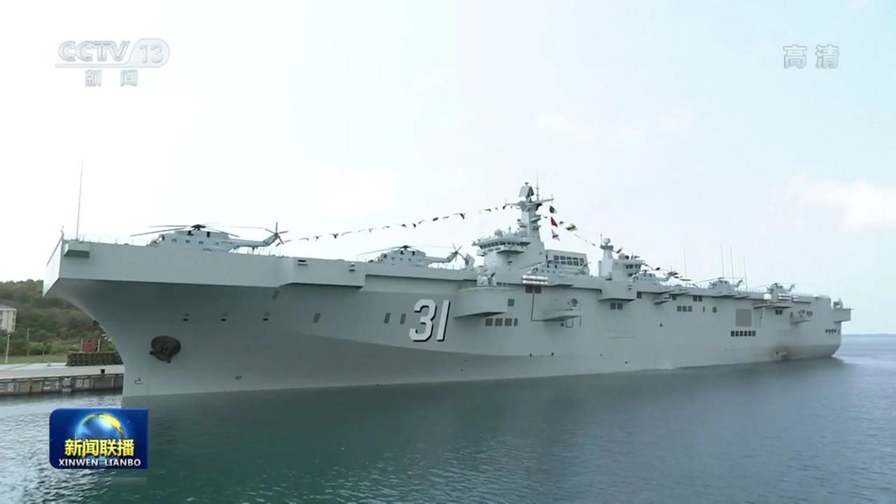 Avec ses 40.000 tonnes, le «Hainan » est le plus grand navire d'assaut dont la Chine dispose à ce jour