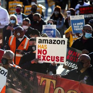 Manifestation de soutien aux syndicats qui ont tenté de s'implanter chez Amazon, en Alabama, le 22 mars 2021.