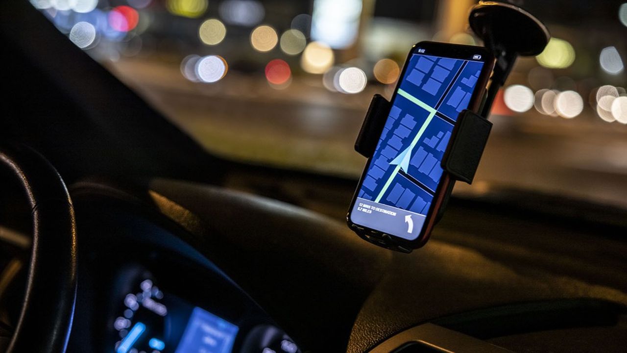 Comme le montre l'exemple du GPS en ville, il faut combiner aux algorithmes de navigation la « science » du chauffeur humain derrière le volant.