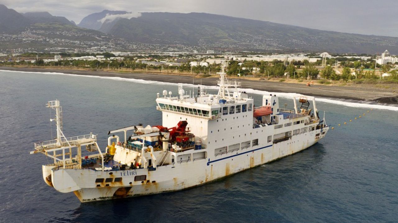 Atterrissage du câble Metiss à La Réunion l'an dernier.