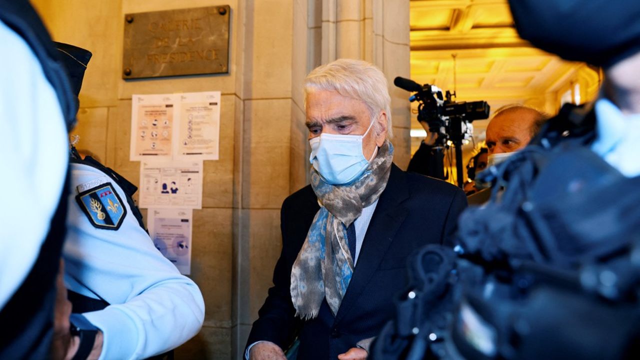 Le procès en appel de Bernard Tapie (ici en octobre 2020) pour « escroquerie » dans l'affaire de l'arbitrage controversé de 2008 qui visait à solder son litige avec le Crédit Lyonnais, reprend ce lundi.