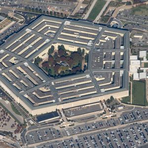 Les recours judiciaires retardent le chantier informatique du Pentagone et les généraux s'impatientent.