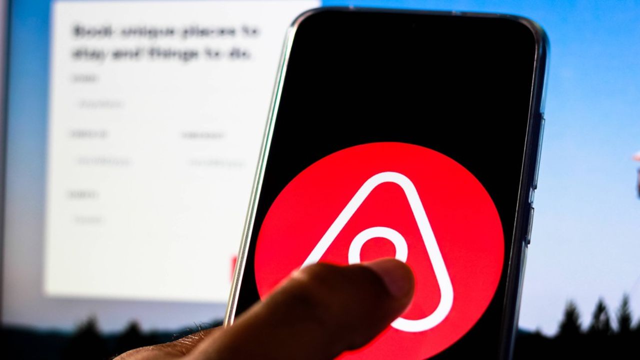 A l'occasion d'une présentation, lundi soir, le directeur général et cofondateur d'Airbnb a annoncé rien de moins que « la mise à jour la plus complète du service en douze ans. »