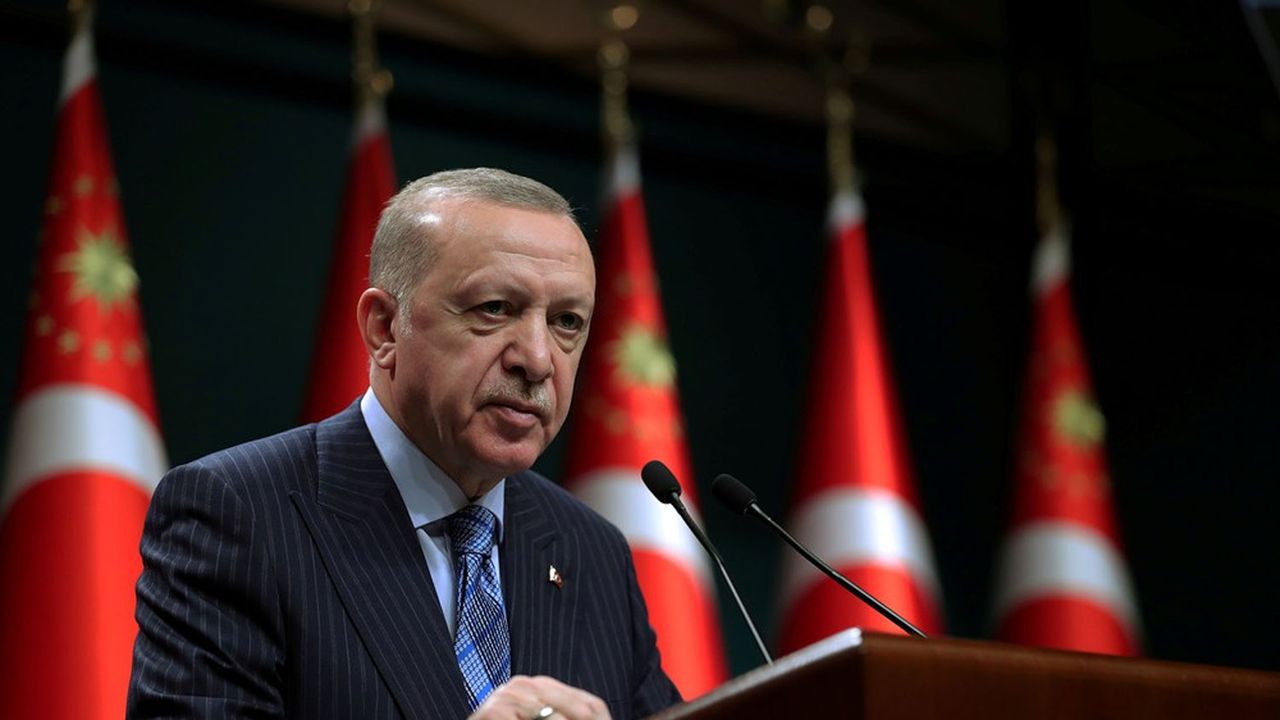 Le président turc, Recep Tayyip Erdogan, a changé deux fois de gouverneur et renvoyé plusieurs de leurs adjoints en un an.