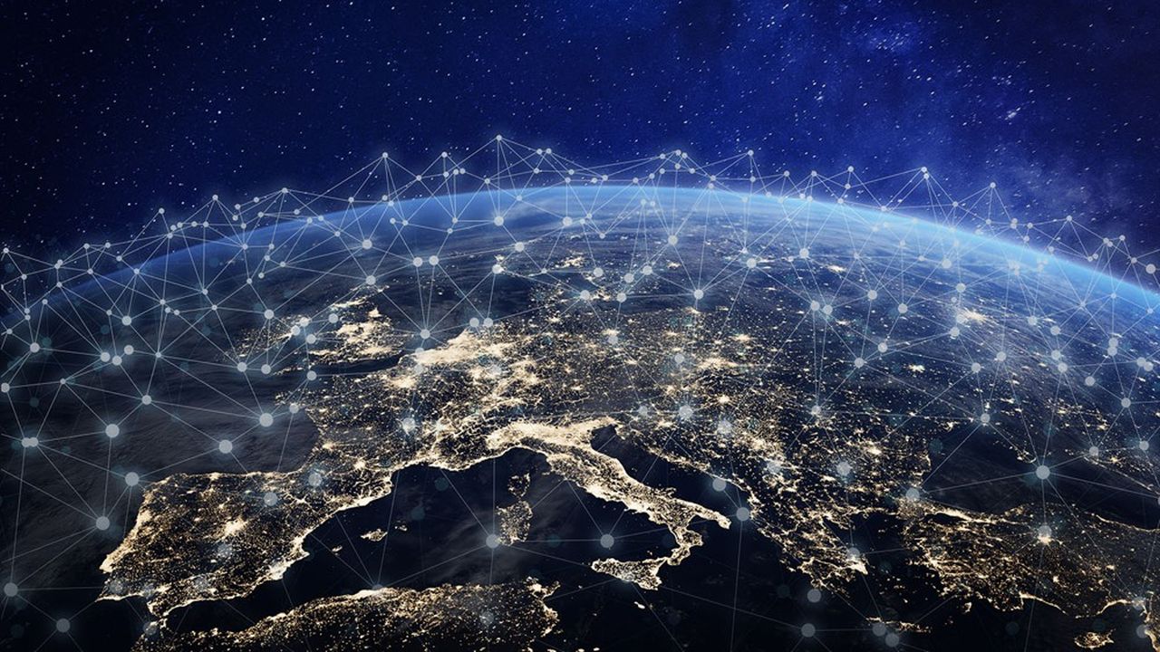 Face aux projets américains Starlink, Kuiper, Telesat, la Commission européenne plaide pour un projet de constellation européen, qui garantisse à l'Union sa souveraineté spatiale.