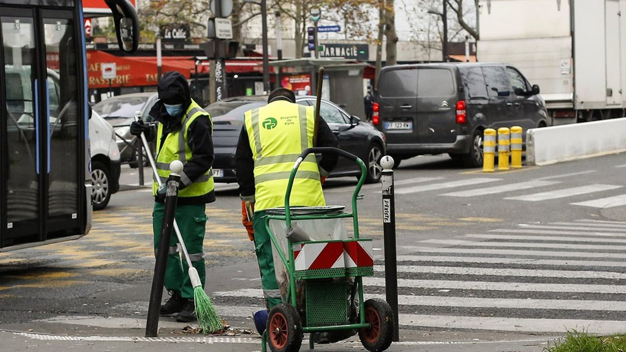 « Demain, les priorités de la politique de propreté de l'espace public seront définies par les maires d'arrondissement », promet la mairie de Paris.