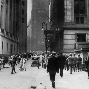 Wall Sreet, le 24 octobre 1929, une journée qui marqua le début d'un plongeon de 27 % du Dow Jones en quatre séances.