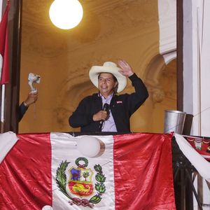 Pedro Castillo est crédité de 50,28 % des voix après dépouillement de plus de 96 % des suffrages.