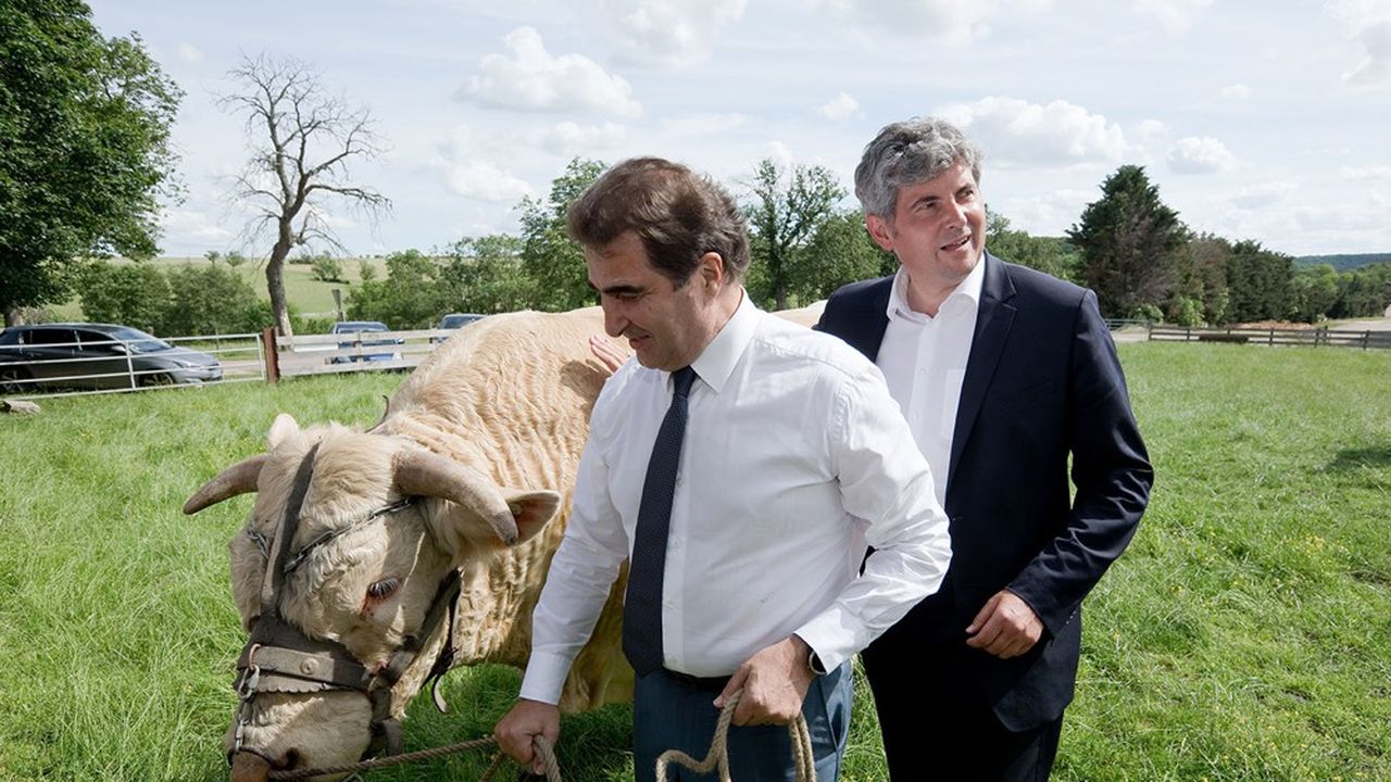 Christian Jacob, le président des Républicains, et Gilles Platret, tête de liste aux régionales en Bourgogne-Franche-Comté.